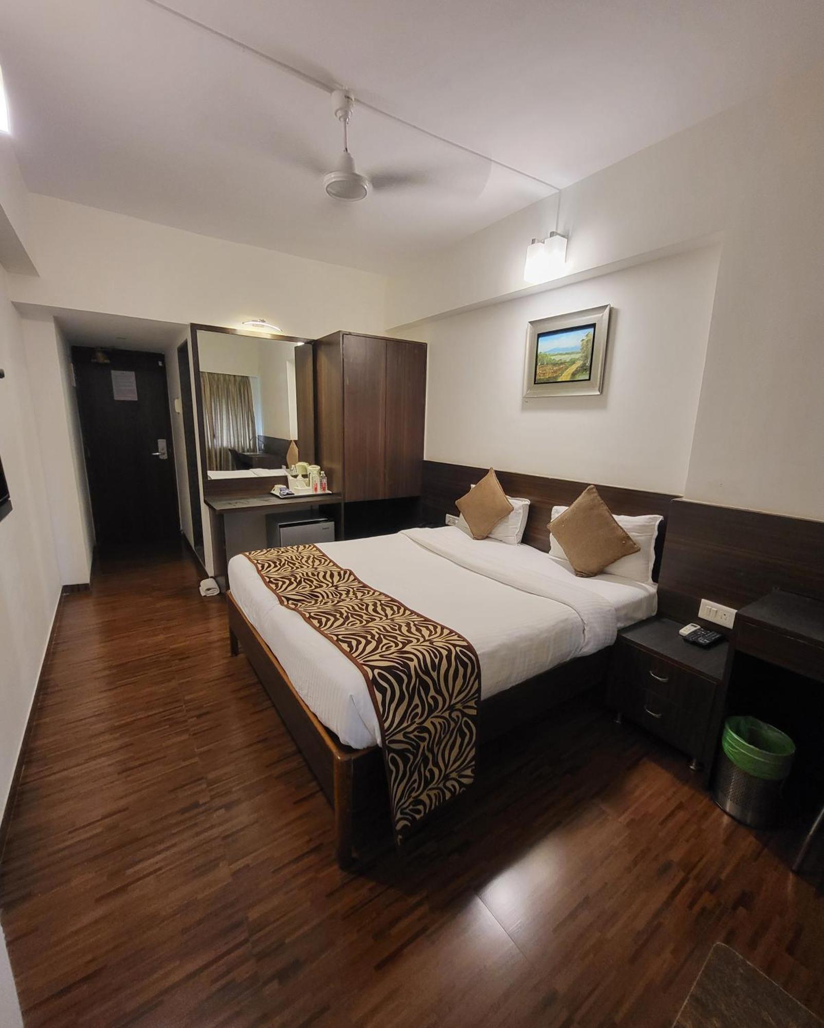 Hotel Maharana Inn Chembur Mumbai Eksteriør bilde