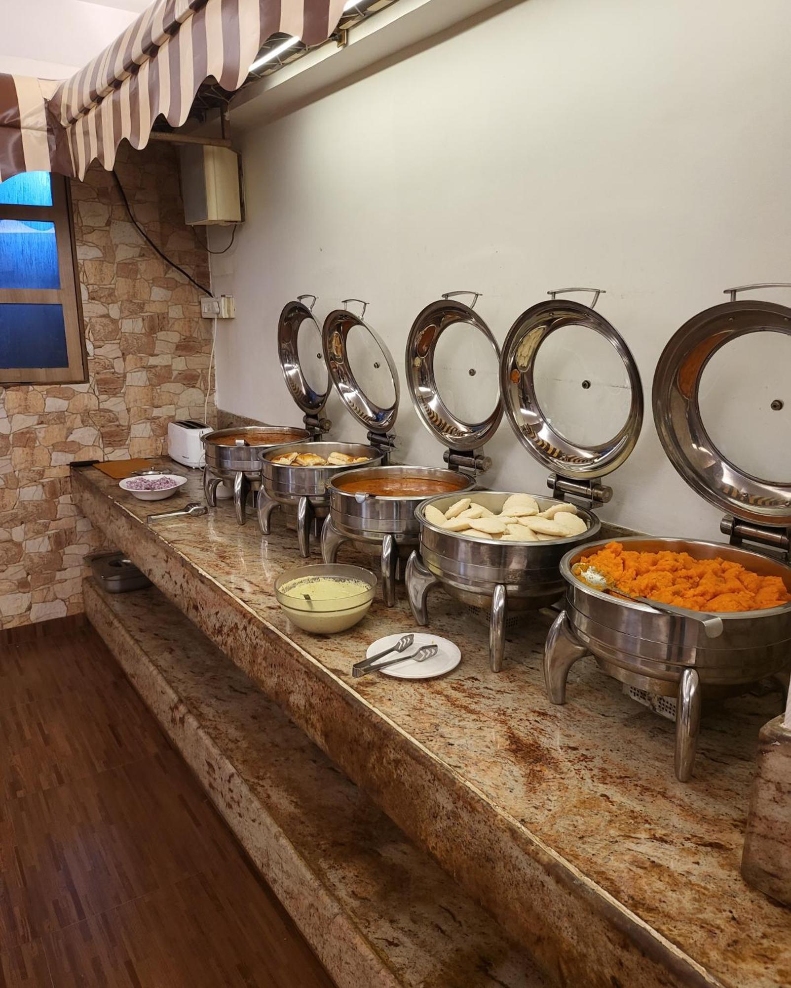 Hotel Maharana Inn Chembur Mumbai Eksteriør bilde